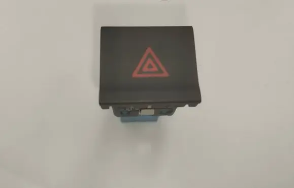 Volkswagen Polo VI Hazard light switch 6C0953509A 49537481