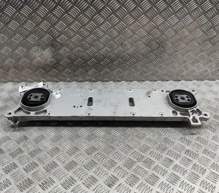 Peugeot 3008 III Engine mounting bracket 9840719280