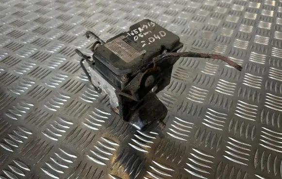 Toyota Avensis T250 ABS Pump 0265800352