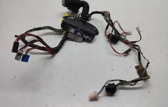 Chrysler Grand Voyager V Front door wiring loom P04869359AF 04869359AF 359AF