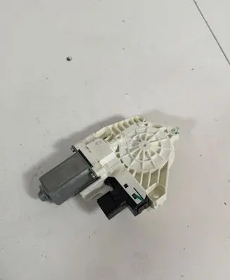 Tesla Model Y Rear door window regulator motor G03483101