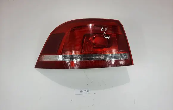 Volkswagen PASSAT B7 Rear/tail lights 3AF945095C
