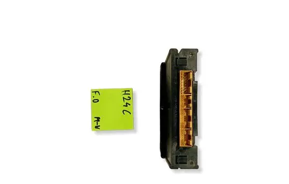 Opel Omega B2 Central console control unit 552889