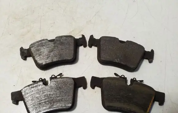 Volvo XC90 Brake pads (rear) 