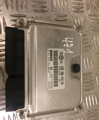 Volkswagen PASSAT B5.5 Engine control unit/module 038906019EA 471
