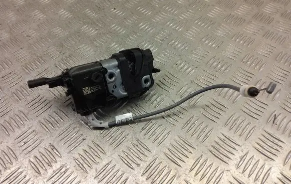 Opel Mokka X Rear door lock S3M1A006461 1432A0599K3