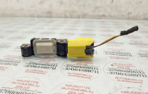 Volkswagen Touareg I Airbag deployment crash/impact sensor 4B0959643E