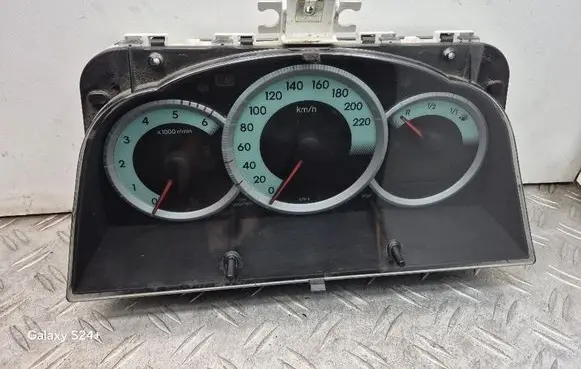 Toyota Corolla Verso AR10 Speedometer (instrument cluster) 838000F060K