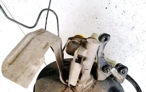 Volkswagen Golf III Master brake cylinder