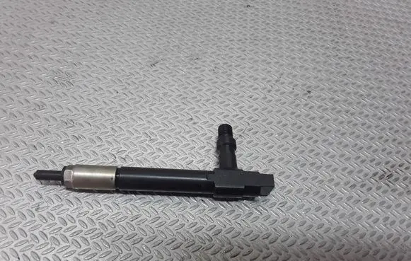 Mazda Premacy Fuel injector
