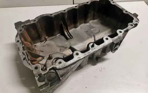 Volkswagen Eos Oil sump 06F103603B