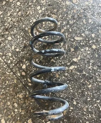 Toyota Auris 150 Rear coil spring