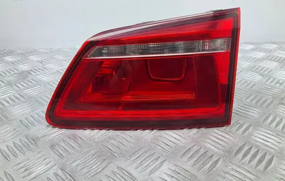 Volkswagen Golf Sportsvan Tailgate rear/tail lights 510945094L