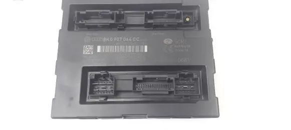 Audi A4 S4 B8 8K Comfort/convenience module 8K0907064CC
