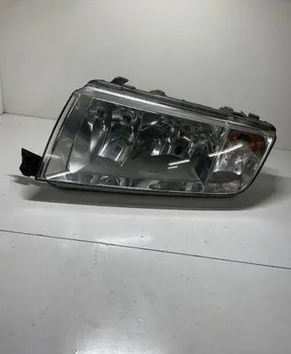 Skoda Fabia Mk1 (6Y) Headlight/headlamp