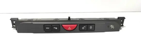 Land Rover Discovery 3 - LR3 Hazard light switch YUL500400