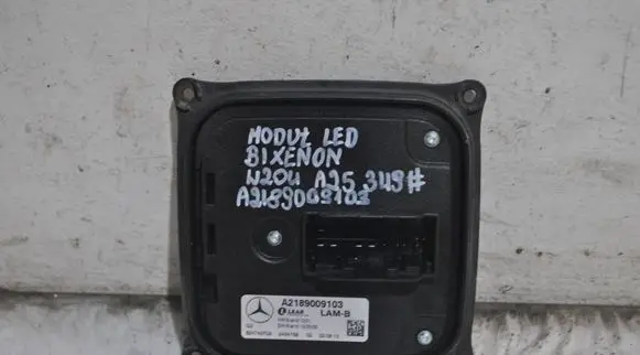 Mercedes-Benz C W204 Headlight ballast module Xenon A2189009103 524742F03 2434758