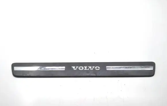 Volvo XC60 Front sill trim cover 31349213