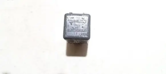 Nissan Almera N16 Other relay 24330c9900