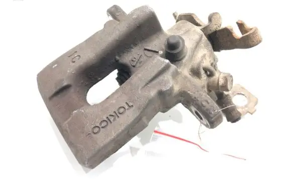 Lexus CT 200H Rear brake caliper 