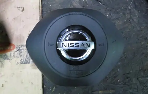 Nissan Primastar Steering wheel airbag 985101879R