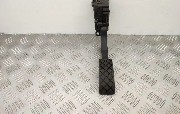 Skoda Fabia Mk2 (5J) Accelerator throttle pedal 6Q1721503M