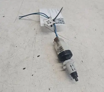 Iveco Daily 3rd gen Brake pedal sensor switch B365