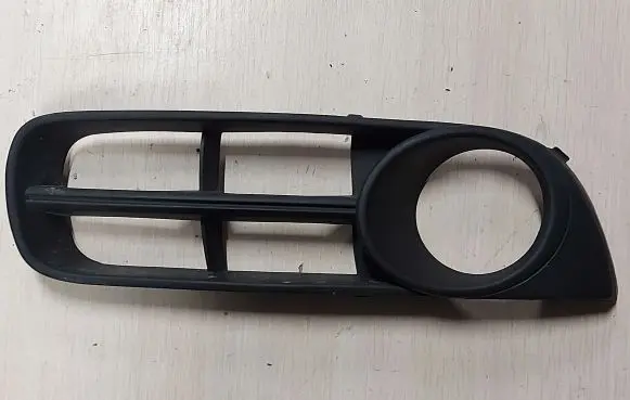 Skoda Fabia Mk2 (5J) Front bumper lower grill