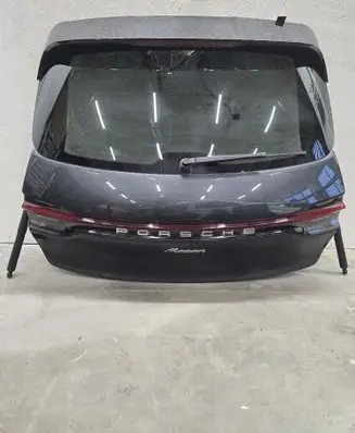 Porsche Macan (95B) Tailgate/trunk/boot lid