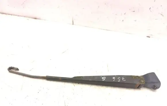 Peugeot 806 Rear wiper blade arm 