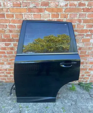 Rear door