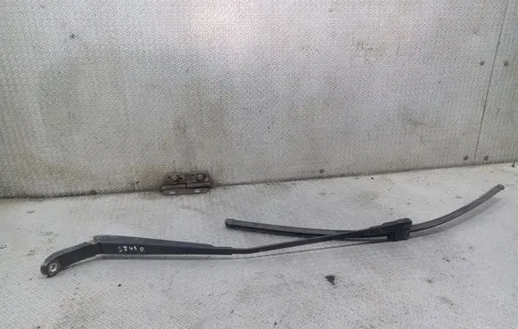 Peugeot 407 Windshield/front glass wiper blade 
