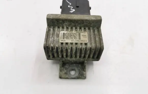 Nissan Qashqai Glow plug pre-heat relay 110678071R 10R050
