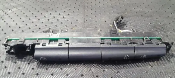 Fiat Marea Windscreen/window heater switch a223