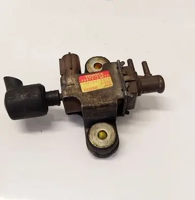 Toyota Corolla Verso E121 Turbo solenoid valve 1397000670 2581927020