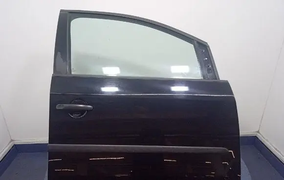 Volkswagen Cross Touran I Front door 