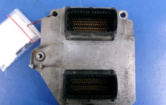 Opel Astra H Engine control unit/module ECU 55557472