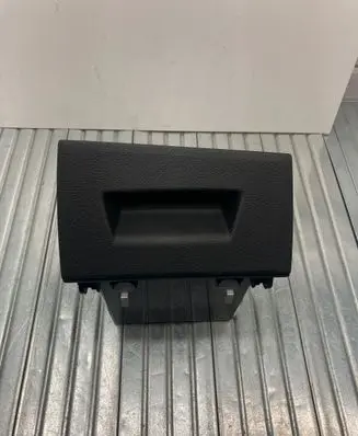 BMW 1 F20 F21 Dashboard storage box/compartment 9211310 9211311
