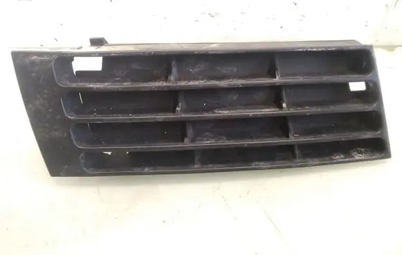 Audi A4 S4 B5 8D Front bumper lower grill