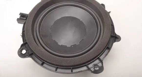 Volvo C70 Front door speaker 30679336
