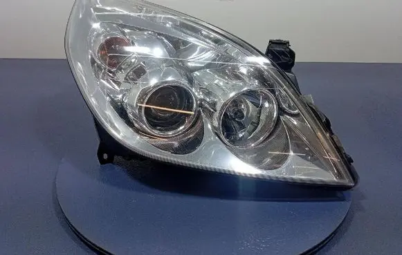 Opel Vectra C Headlight/headlamp 4421148R