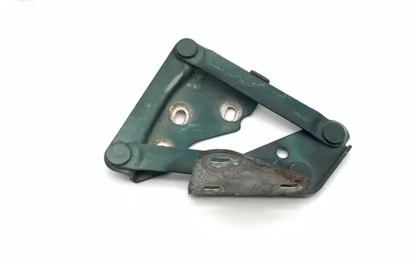 Engine bonnet/hood hinges