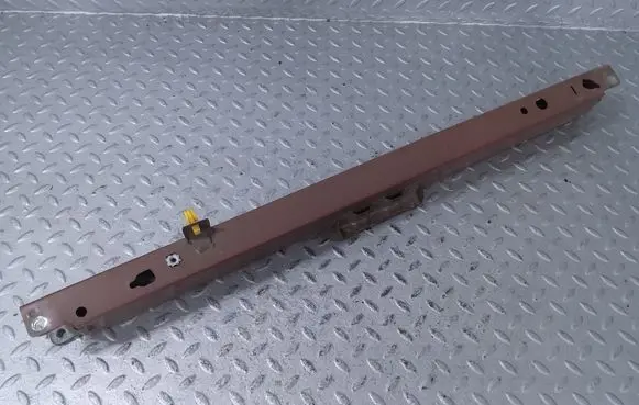 Top upper radiator support slam panel