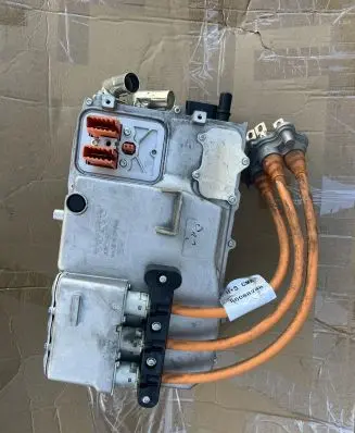 Volvo XC40 Voltage converter inverter 32223784