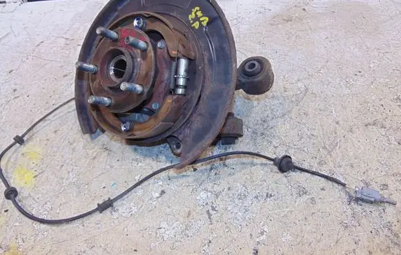 Subaru Legacy Rear wheel hub spindle/knuckle 28411AJ000 28473FG000
