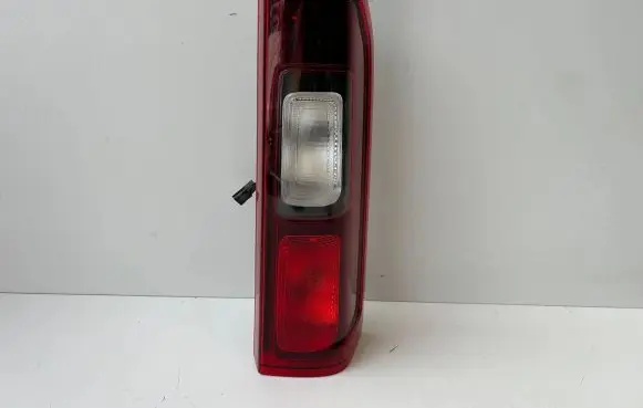 Renault Trafic III (X82) Rear/tail lights 265504656R