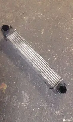 BMW 5 E39 Intercooler radiator 2247359