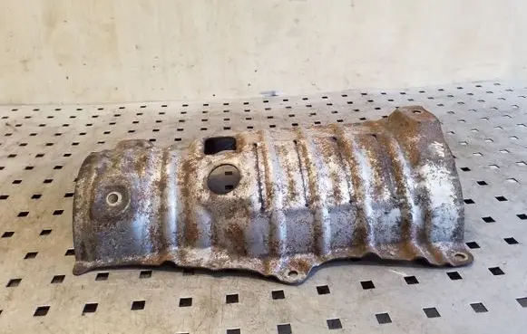 Honda CR-V Exhaust heat shield