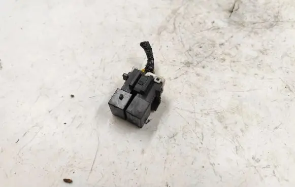 Honda CR-V Fuse module G8HLH71 2127DJ 12VDC1202