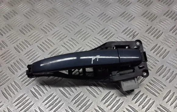 Opel Zafira B Rear door exterior handle